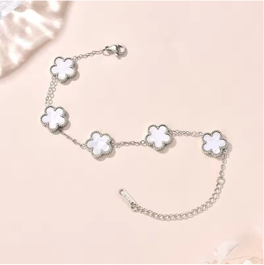 SereneClover™ Elegant Clover Flower Jewelry