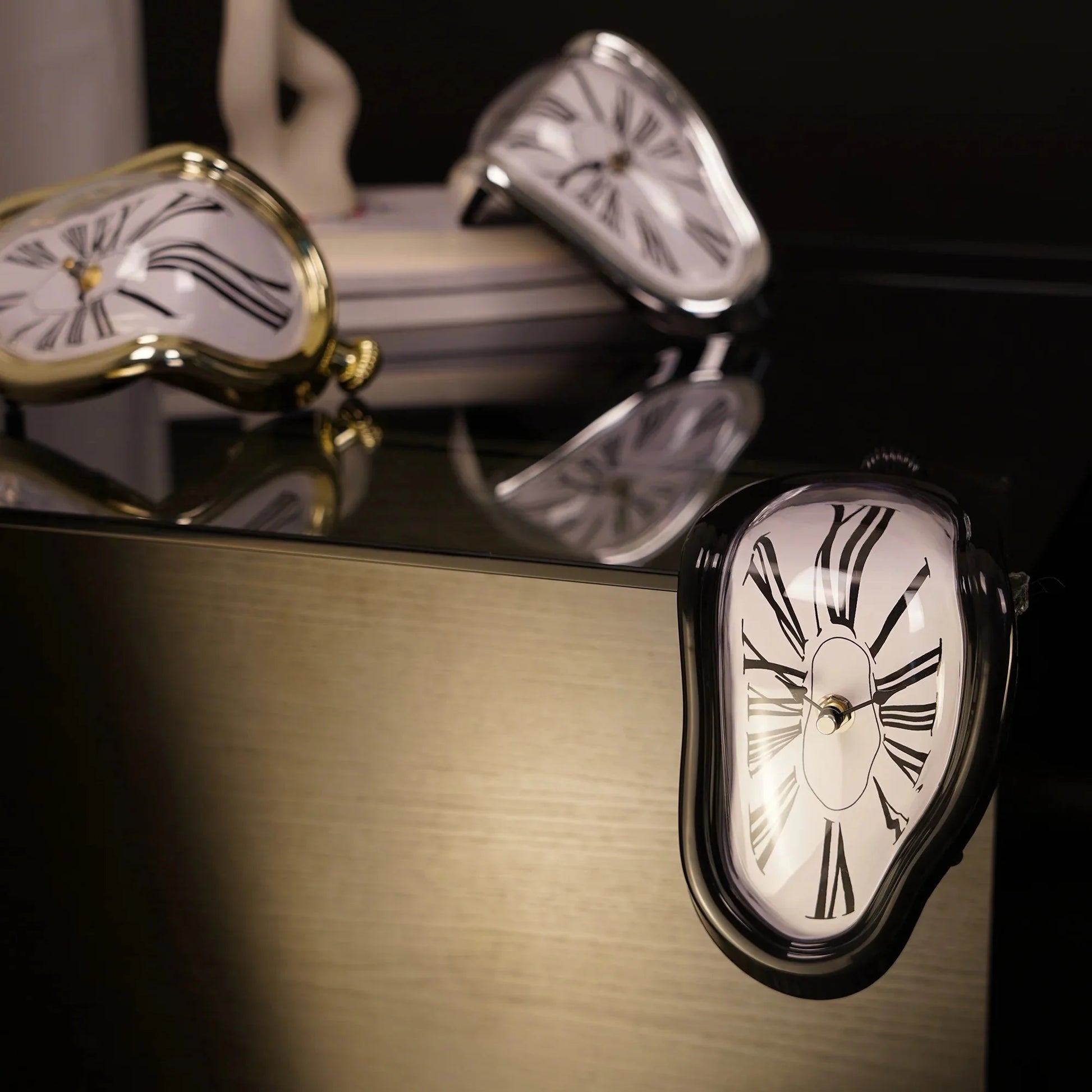 DALI Melting Clock Home Decor