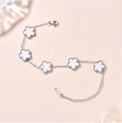 SereneClover™ Elegant Clover Flower Jewelry